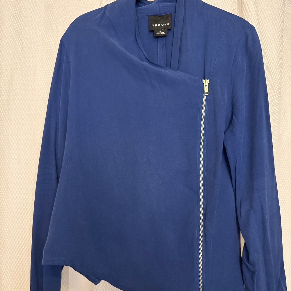 Lightweight Blue blazer